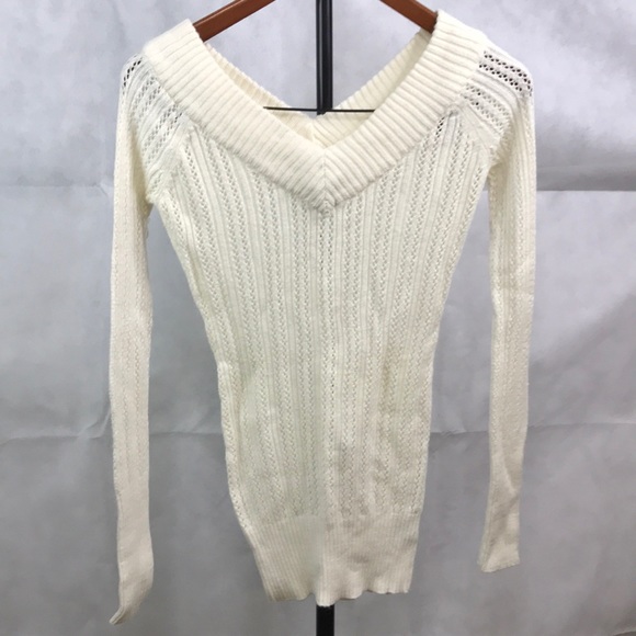 Guess - Picture 1 of 4